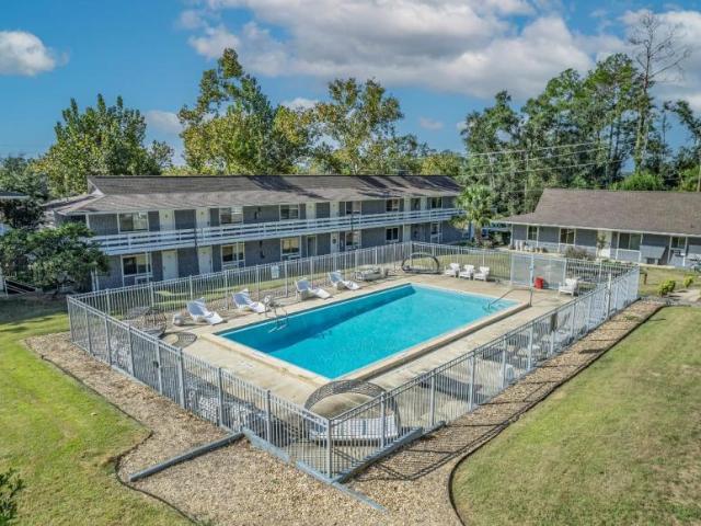 2 bedroom, Tallahassee FL 32304 105131946