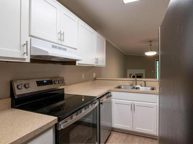 2 bedroom, Tallahassee FL 32308 103005185