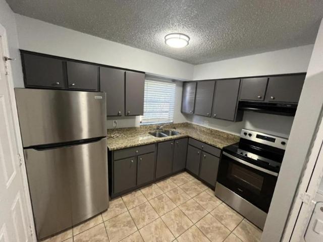 2 bedroom, Tampa FL 33610 106241267