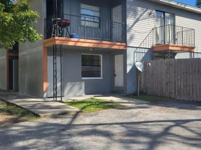 2 bedroom, Tampa FL 33614 105519574