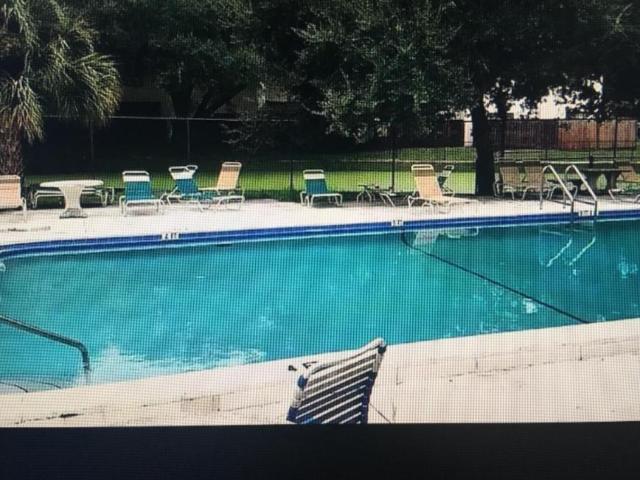 2 bedroom, Tampa FL 33617 106215370