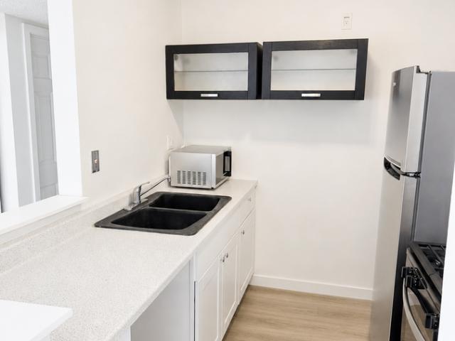 2 bedroom, Tarzana CA 91356 104937311