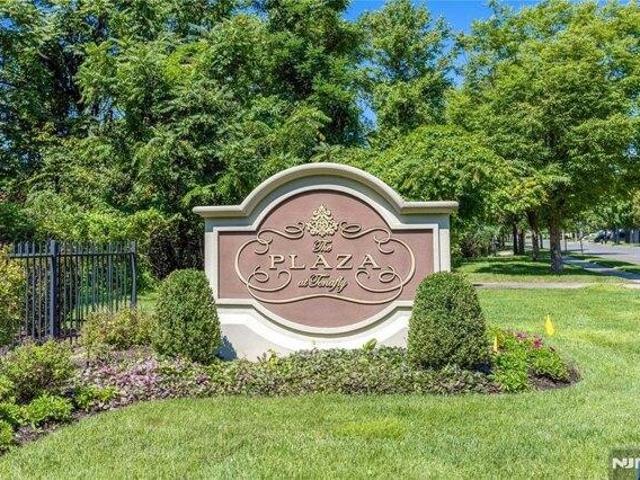 2 bedroom, Tenafly NJ 07670 105610214