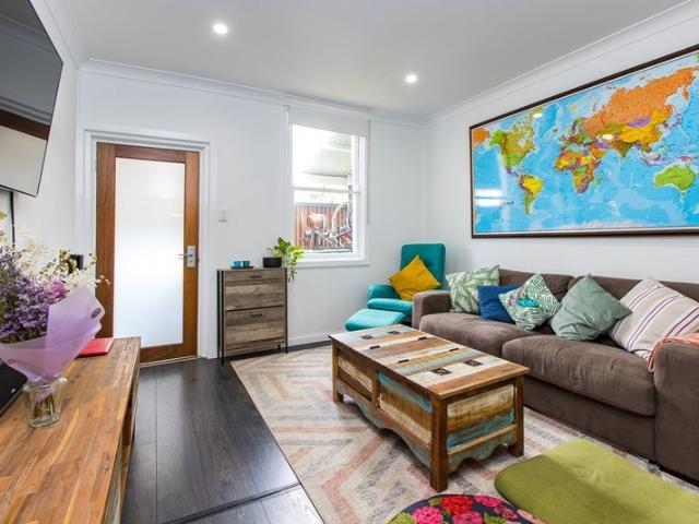 2 Bedroom Terrace Home in the Sought after Suburb of Cooks Hill