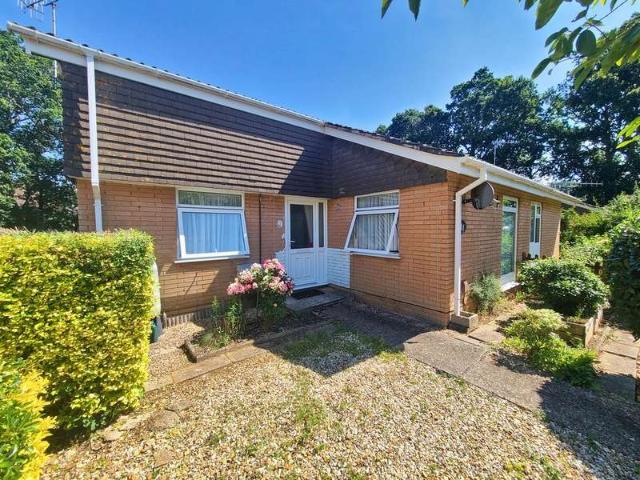 2 Bedroom Terraced Bungalow