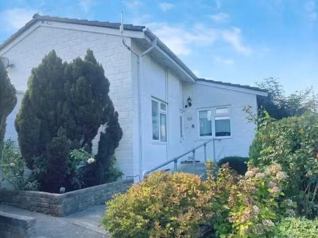2 bedroom terraced bungalow for rent in Wesley Close, Wanstrow.
