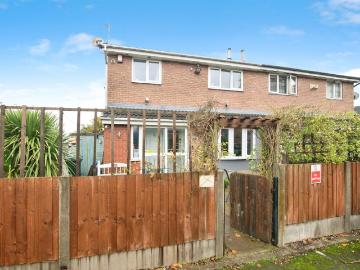 2 bedroom terraced bungalow for sale