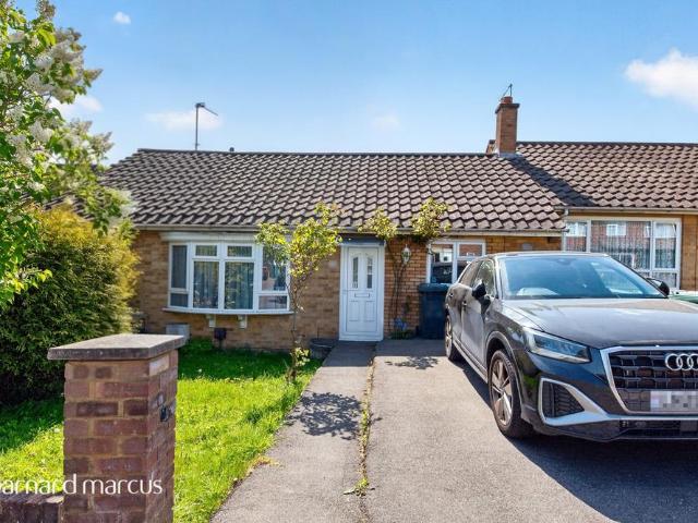 2 bedroom terraced bungalow for sale