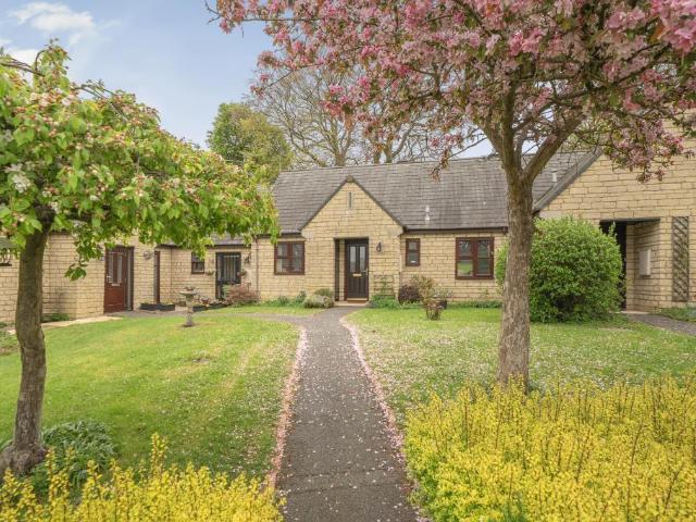 2 bedroom bungalow for sale