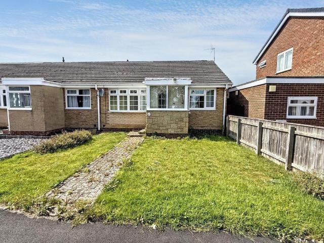 2 bedroom terraced bungalow for sale