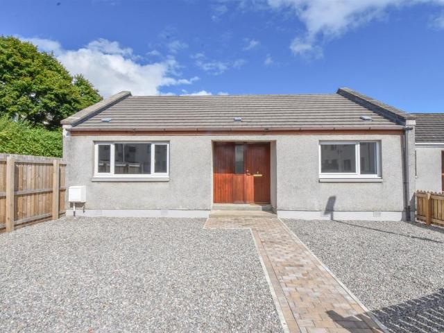 2 bedroom terraced bungalow for sale
