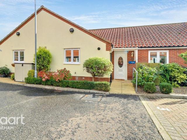 2 bedroom terraced bungalow for sale