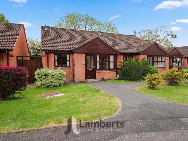 2 bedroom terraced bungalow for sale