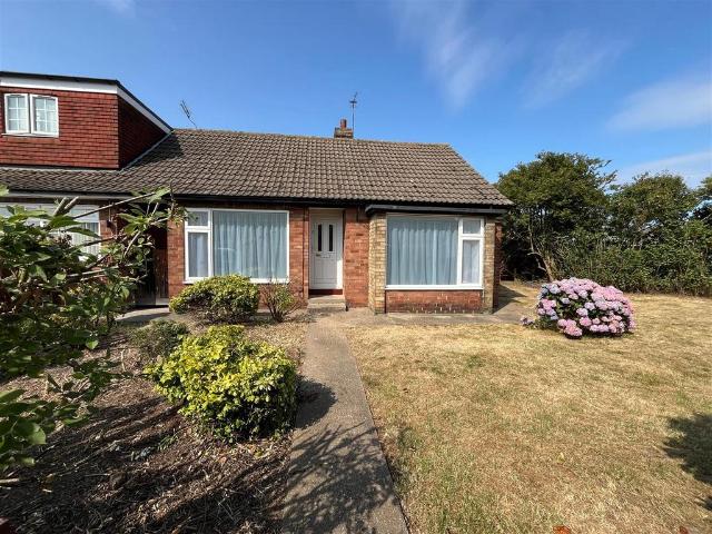 2 bedroom terraced bungalow for sale