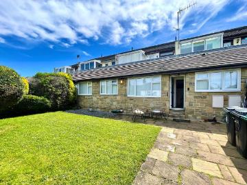 2 bedroom terraced bungalow for sale