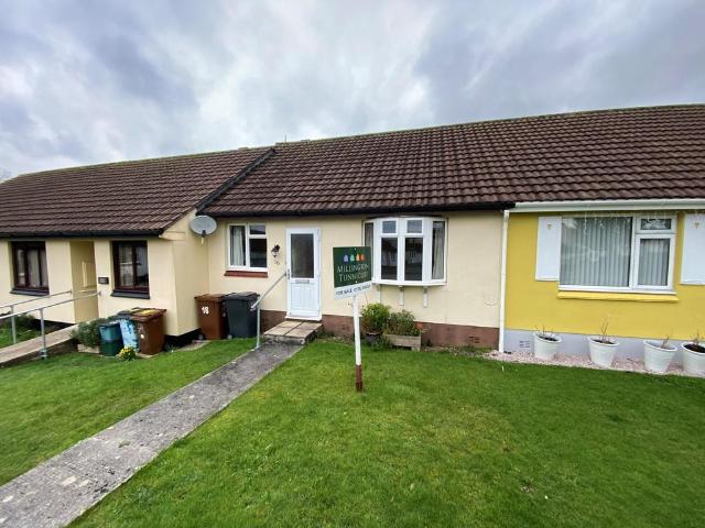 2 bedroom terraced bungalow for sale