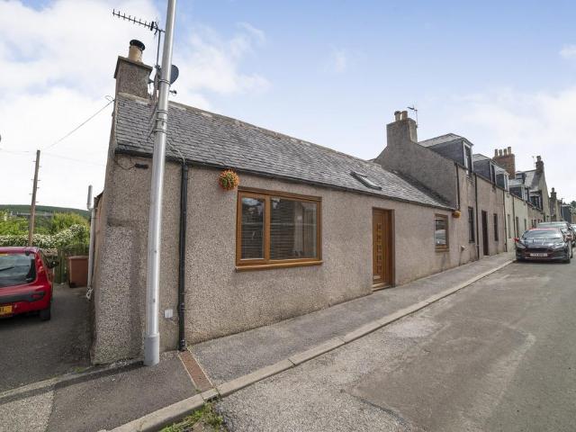 2 bedroom terraced bungalow for sale