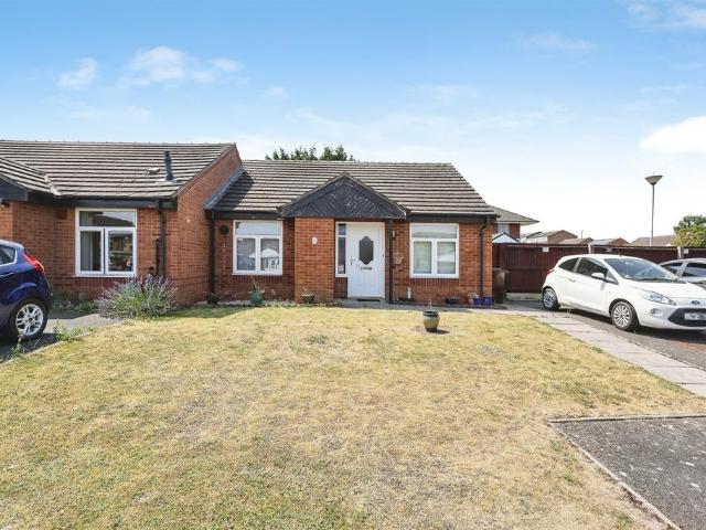 2 bedroom terraced bungalow for sale