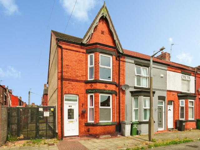 2 bedroom terraced bungalow for sale