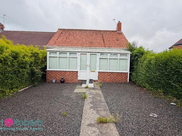 2 bedroom terraced bungalow for sale