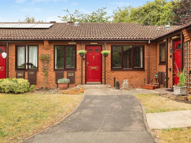 2 bedroom terraced bungalow for sale