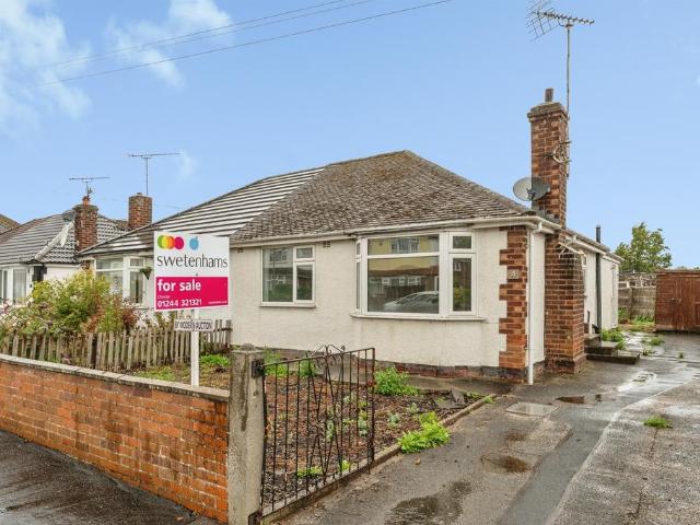 2 bedroom terraced bungalow for sale