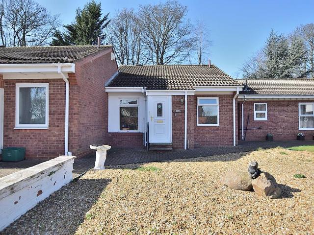 2 bedroom terraced bungalow for sale