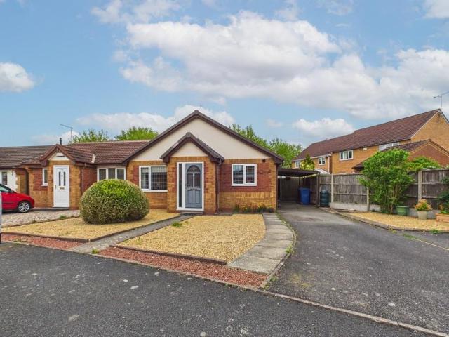 2 bedroom terraced bungalow for sale
