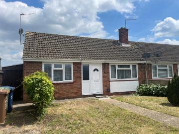 2 bedroom terraced bungalow for sale