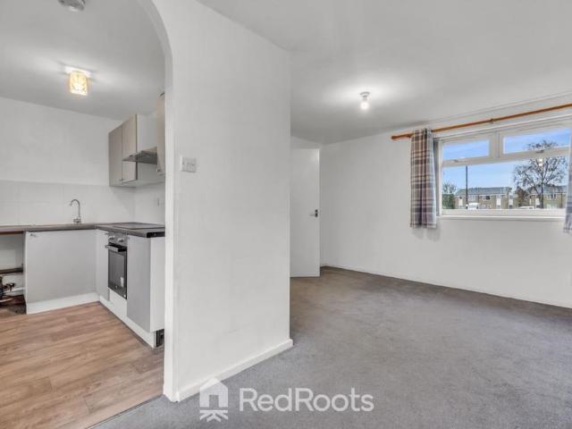 2 bedroom terraced bungalow to rent