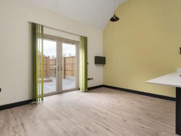 2 bedroom terraced bungalow to rent