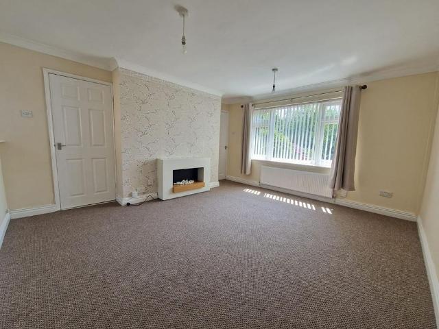 2 bedroom terraced bungalow to rent