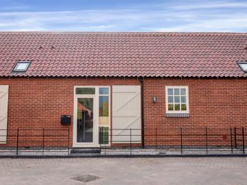 2 bedroom terraced bungalow to rent