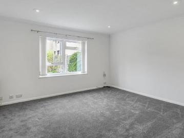 2 bedroom terraced bungalow to rent