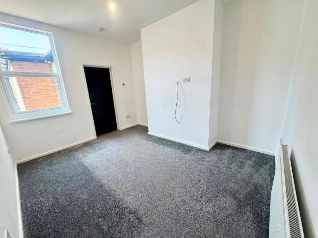 2 bedroom terraced bungalow to rent