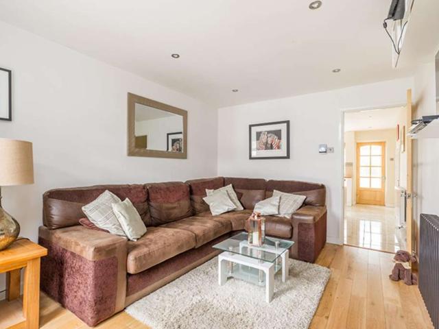 2 bedroom Terraced for rent in New Road, Woodstock, OX20 1PD