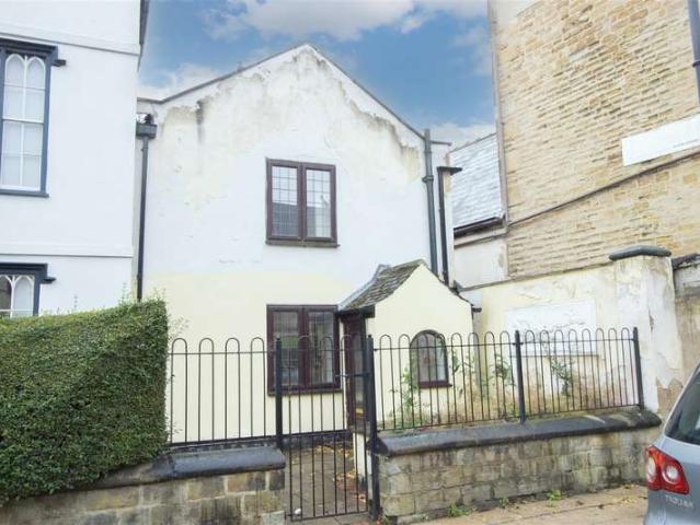 2 Bedroom Terraced House
