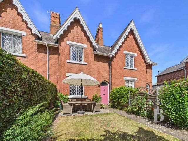 2 Bedroom Terraced House