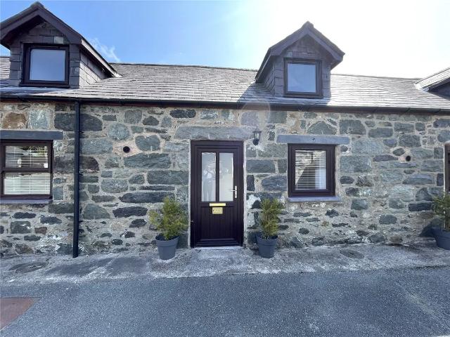 2 bedroom terraced house