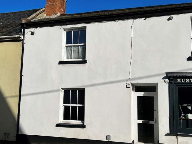2 Bedroom Terraced House