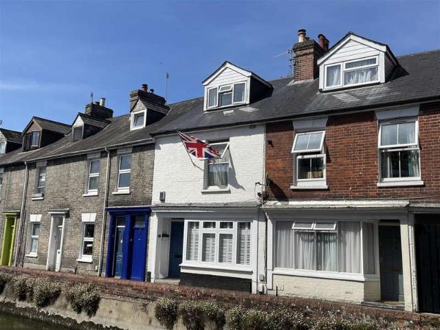 2 Bedroom Terraced House