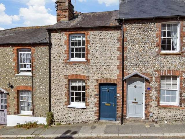 2 Bedroom Terraced House