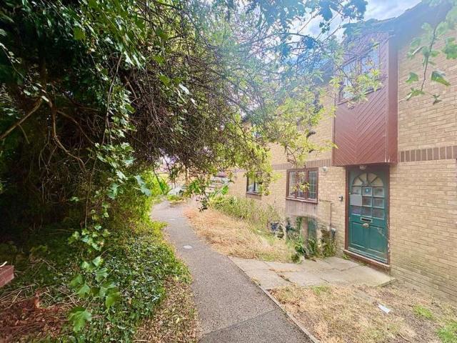 2 Bedroom Terraced House
