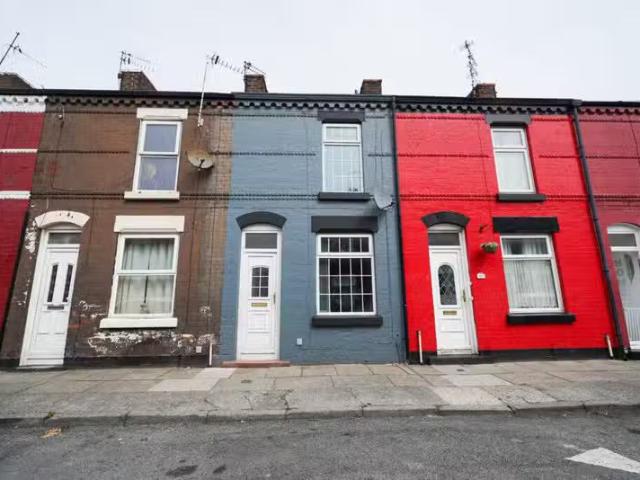 2 bedroom terraced house for rent in 9 Ripon, Liverpool, Merse.