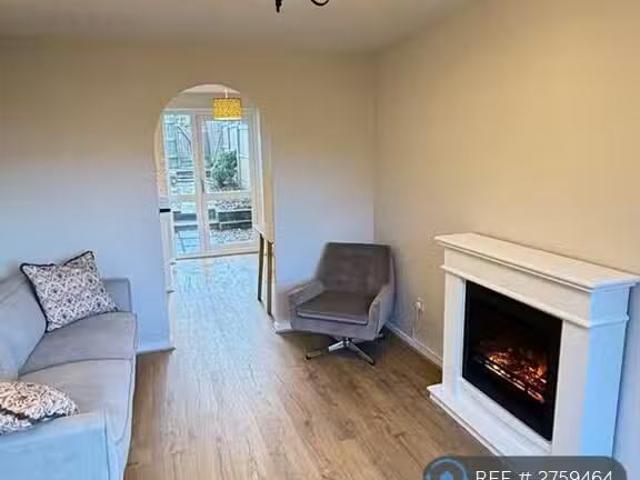 2 bedroom terraced house for rent in Condliffe Close, Sandbach.