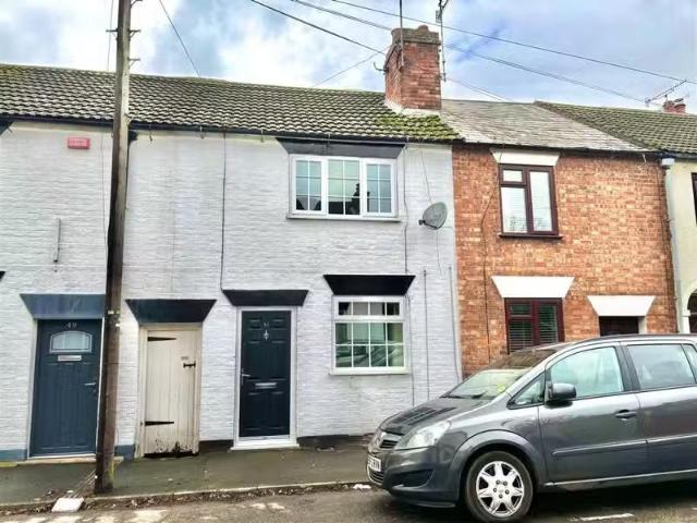 2 bedroom terraced house for rent in Cherry Street, Warwick, C.