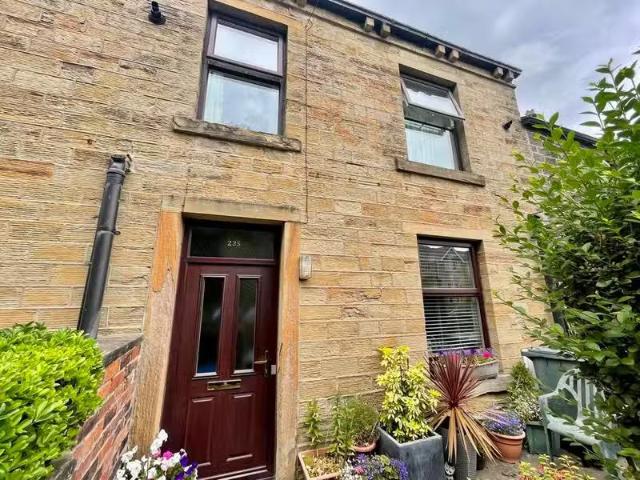 2 bedroom terraced house for rent in Cliffe Lane, Gomersal, BD19
