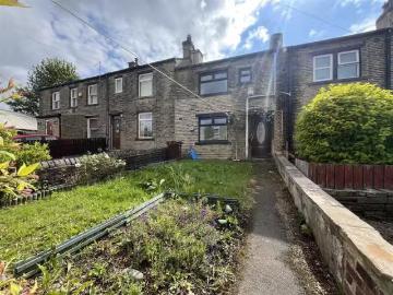 2 bedroom terraced house for rent in Abel Street, Wyke, BD12