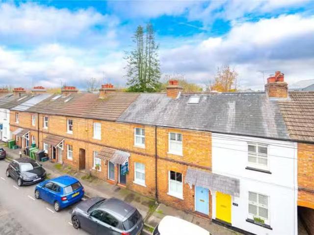 2 bedroom terraced house for rent in Arthur Road, St. Albans.