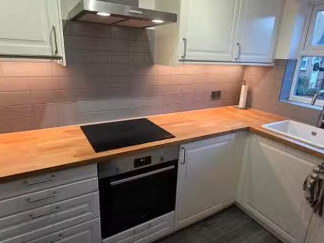 2 bedroom terraced house for rent in Birdhaven Close, Lighthor.